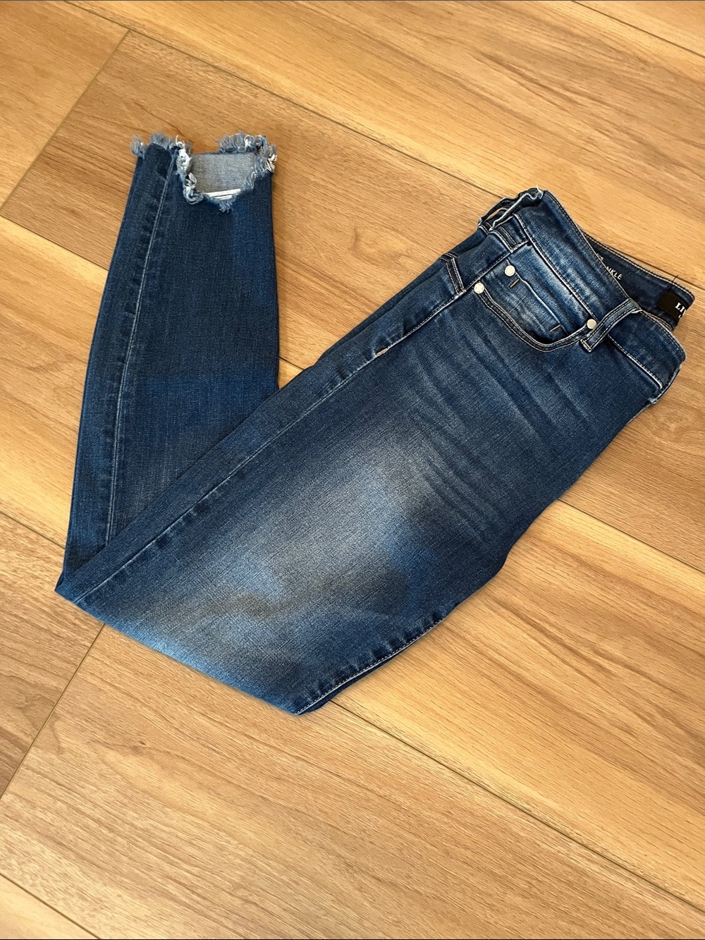 Liverpool Piper Hugger Curved Fray Hem Jean